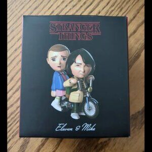 Stranger Things Artist Series Eleven and Mike LootCrate Creation Crib New in Box